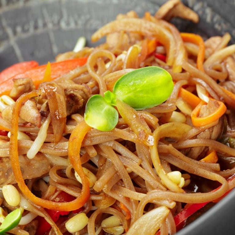 Delicious Hakka Noodles: A Fusion Favorite